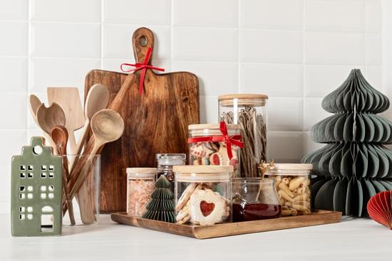 christmas-kitchen-decoration-festive-home-interior