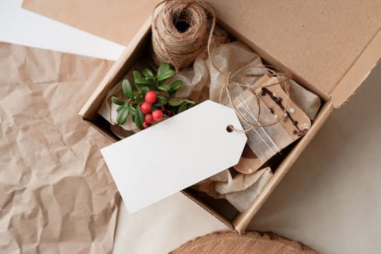 christmas-zero-waste-tag-mockup,-eco